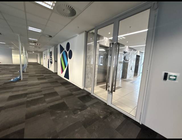 3,718M² OFFICE TO LET IN SANDTON CENTRAL